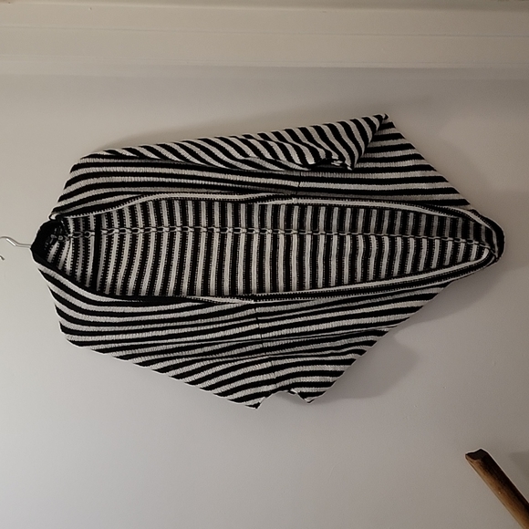 Poncho - Picture 1 of 1